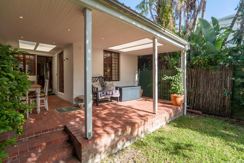 2 Bedroom Property for Sale in Harfield Village Western Cape